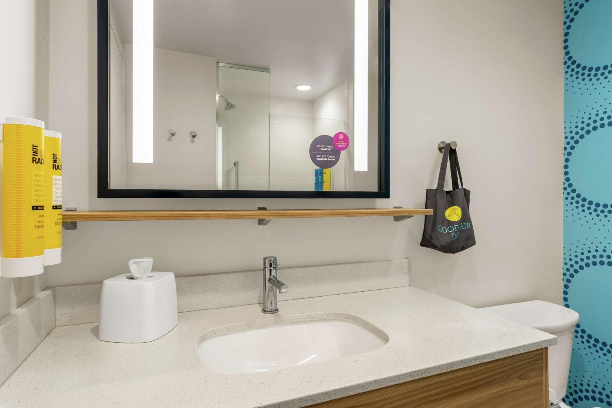 Hotel Tru By Hilton Chocolate Avenue 3*